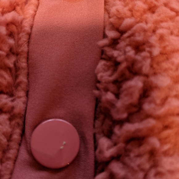 XL Sherpa Sweatshirt - Picture 4 of 6